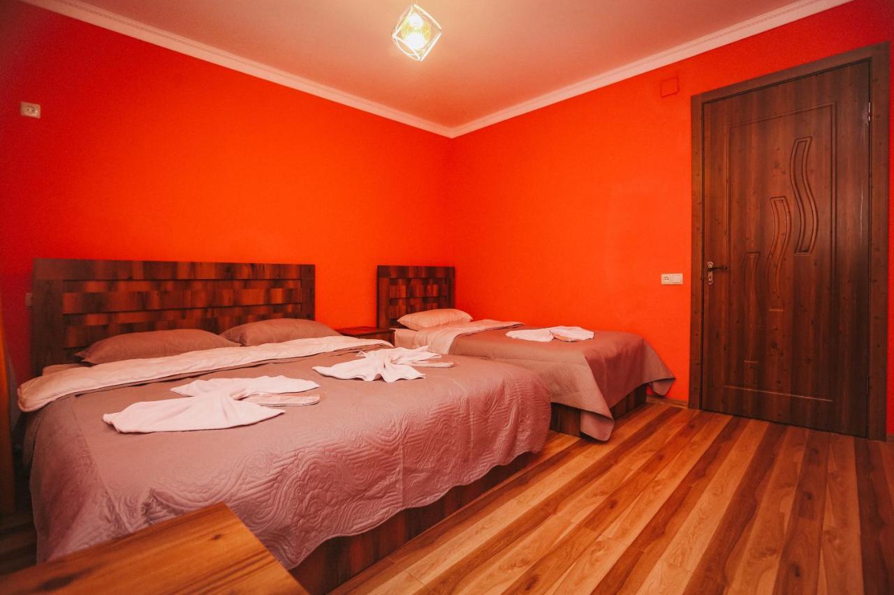 Bebo Babu Guest House Kutaisi Eksteriør billede